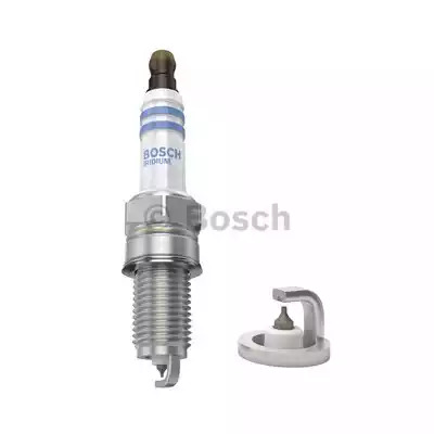 Свеча зажигания BOSCH 0 242 140 514 (YR 6 KI 332 S, YR6KI332S)