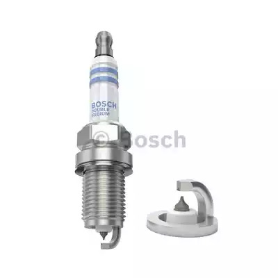 Свеча зажигания BOSCH 0 242 230 528 (FR 8 KII 33 X, 9600)