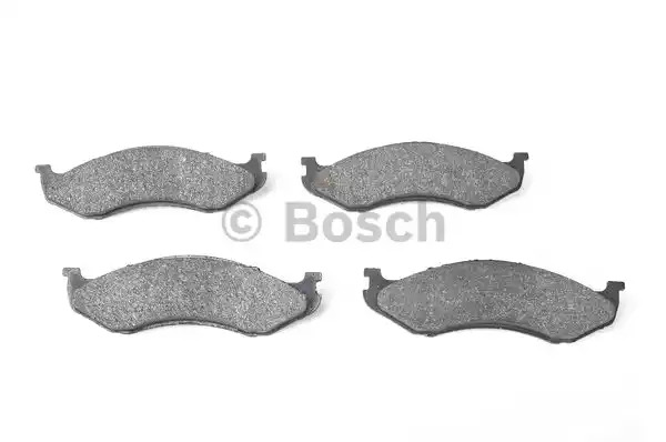 Комплект тормозных колодок BOSCH 0 986 424 284 (BP139, E1 90R-011096/704, 21822, 7358AD47;7358-D47;7507-D47;7358D477)