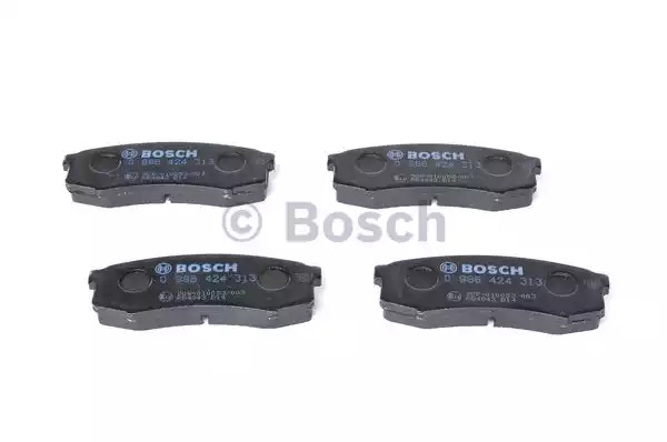 Комплект тормозных колодок BOSCH 0 986 424 313 (BP152, 21 947, 7487D606, 90R-010053/001)