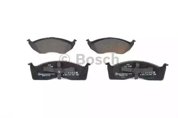 Комплект тормозных колодок BOSCH 0 986 424 363 (BP174, E9 90R-02A0870/1636, 23043, 7470AD59;7597D730;7598D730;7623D730)