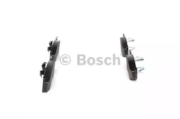 Комплект тормозных колодок BOSCH 0 986 424 363 (BP174, E9 90R-02A0870/1636, 23043, 7470AD59;7597D730;7598D730;7623D730)