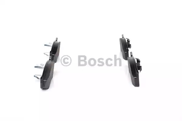 Комплект тормозных колодок BOSCH 0 986 424 363 (BP174, E9 90R-02A0870/1636, 23043, 7470AD59;7597D730;7598D730;7623D730)