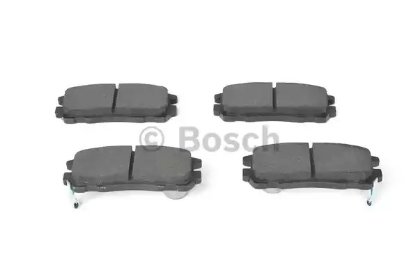 Комплект тормозных колодок BOSCH 0 986 424 367 (BP178, 21 876, 7460D580; 7586D580, 90R-010064/003)