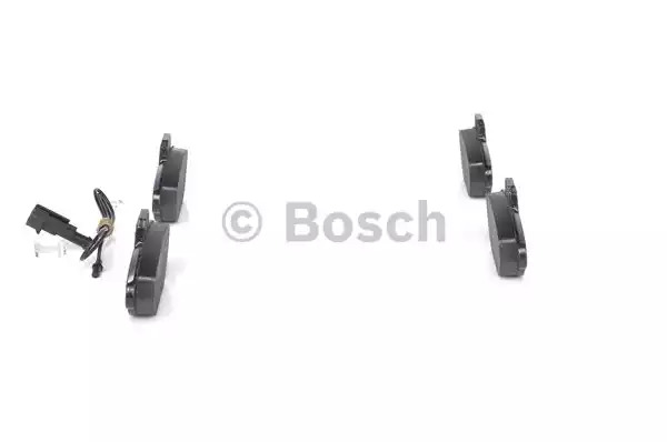 Комплект тормозных колодок BOSCH 0 986 424 379 (BP190, E1 90R-011200/325, 21 436, 8831D1619)