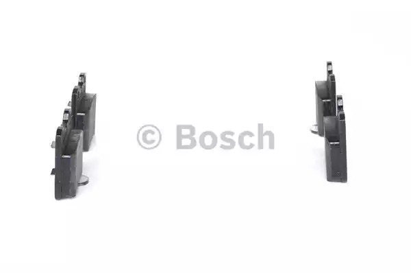 Комплект тормозных колодок BOSCH 0 986 424 411 (BP201, E1 90R-011075/1631, 21857)