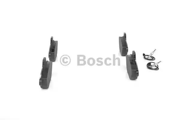 Комплект тормозных колодок BOSCH 0 986 424 415 (BP205, E1 90R-011075/1632, 23042)