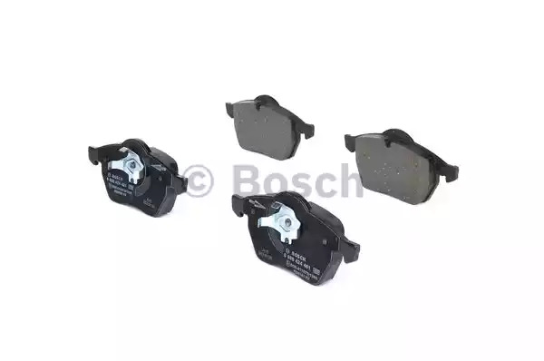 Комплект тормозных колодок BOSCH 0 986 424 481 (BP249, 21 624, 7434D555;7434D687;7710D687;7711D836, 90R01139-012)