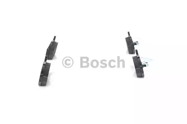 Комплект тормозных колодок BOSCH 0 986 424 484 (BP252, E1 90R-011195/081, 21934, 7286D692; 7567D692; 7737D763)