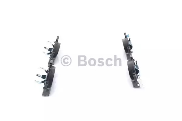 Комплект тормозных колодок BOSCH 0 986 424 708 (BP421, E9 90R-02A0871/0393, 23190, 7629D761; 7750D875)