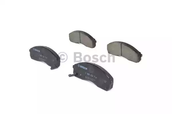 Комплект тормозных колодок BOSCH 0 986 424 714 (BP426, 23 649, 90R-010135/004)