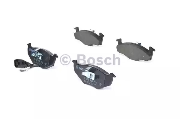 Комплект тормозных колодок BOSCH 0 986 424 723 (BP434, 21 868, 7569D694, 90R-010218/004)