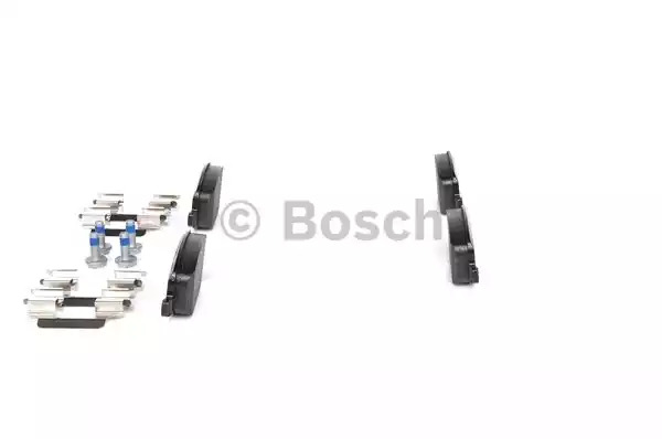 Комплект тормозных колодок BOSCH 0 986 424 775 (BP479, E1 90R-011195/270, 23 760)