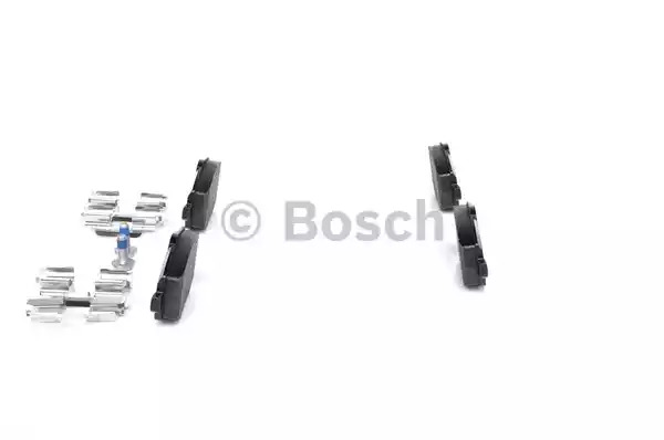 Комплект тормозных колодок BOSCH 0 986 424 792 (BP933, E1 90R-011195/023, 24 073)