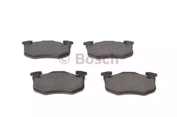 Комплект тормозных колодок BOSCH 0 986 460 970 (BP539, D1220, E1 90R-011195/310, 20635)