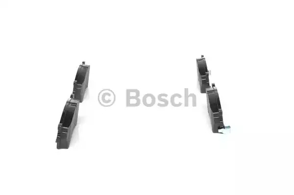 Комплект тормозных колодок BOSCH 0 986 460 975 (BP544, E3 90R-01 0/715, 21755)