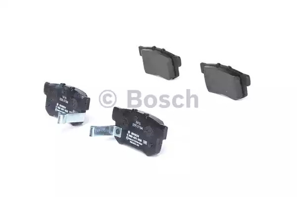 Комплект тормозных колодок BOSCH 0 986 461 006 (BP565, E1 90R-011078/1624, 21721, 7218D365; 7256D365; 7418D537)