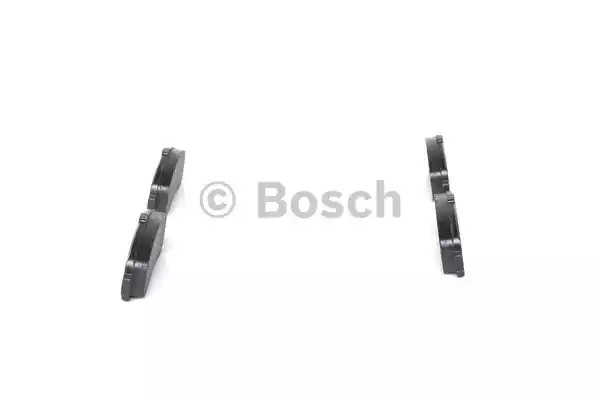 Комплект тормозных колодок BOSCH 0 986 461 122 (BP573, 21 626, 90R-01142/738)