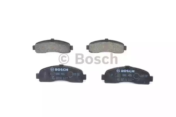 Комплект тормозных колодок BOSCH 0 986 461 122 (BP573, 21 626, 90R-01142/738)