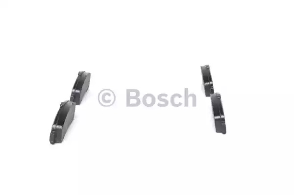 Комплект тормозных колодок BOSCH 0 986 461 122 (BP573, 21 626, 90R-01142/738)