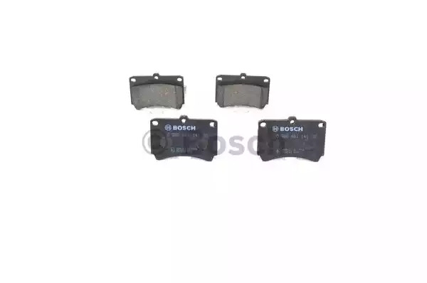 Комплект тормозных колодок BOSCH 0 986 461 141 (BP590, E3 90R-01 0/724, 21655, 7219AD46; 7219D466; 7613D466)