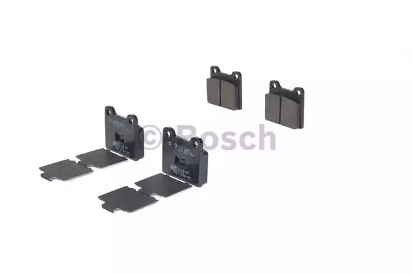 Комплект тормозных колодок BOSCH 0 986 466 302 (BP679, E1 90R-011195/299, 20 034)