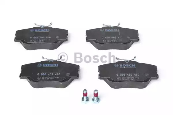 Комплект тормозных колодок BOSCH 0 986 469 410 (BP748, E9-90R-02A0899/1261, 20941, 7311D423)