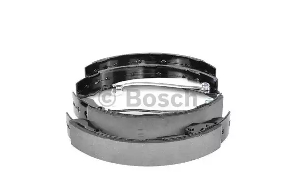 Комлект тормозных накладок BOSCH 0 986 487 555 (BS805)