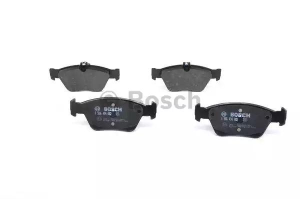 Комплект тормозных колодок BOSCH 0 986 494 002 (BP111, E9 90R-02A1080/3441, 21795)