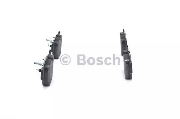 Комплект тормозных колодок BOSCH 0 986 494 028 (BP330, E9 90R - 02A0904/1492, 21 486)