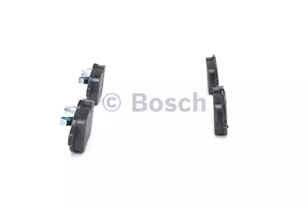 Комплект тормозных колодок BOSCH 0 986 494 044 (BP393, E1 90R - 011075/812, 23738, 8497D138; 7873D972)