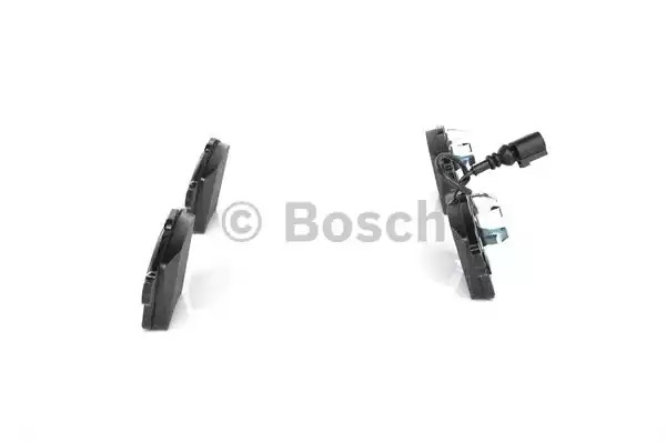 Комплект тормозных колодок BOSCH 0 986 494 107 (BP1017, E1 90R-011199/027, 23749, 8287D117)