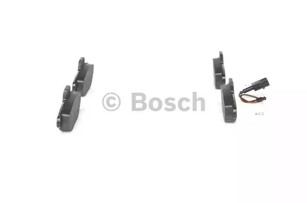 Комплект тормозных колодок BOSCH 0 986 494 115 (BP1025, E1 90R-011200/325, 21436, 8831D1619)