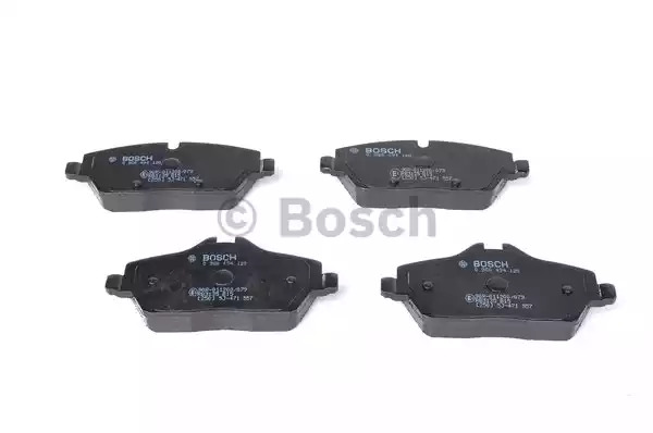 Комплект тормозных колодок BOSCH 0 986 494 120 (BP1030, E1 90R-011200/079, 23915)