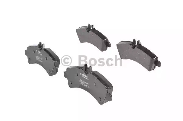 Комплект тормозных колодок BOSCH 0 986 494 122 (BP1032, E1 90R-011198/003, 29217, 8432D131)