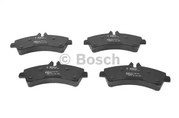 Комплект тормозных колодок BOSCH 0 986 494 122 (BP1032, E1 90R-011198/003, 29217, 8432D131)