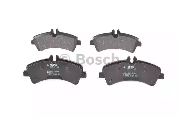 Комплект тормозных колодок BOSCH 0 986 494 122 (BP1032, E1 90R-011198/003, 29217, 8432D131)