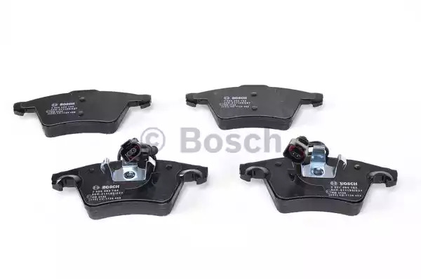 Комплект тормозных колодок BOSCH 0 986 494 164 (BP1075, E1 90R-011199/027, 23749)