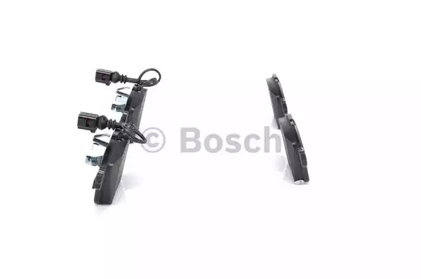 Комплект тормозных колодок BOSCH 0 986 494 164 (BP1075, E1 90R-011199/027, 23749)