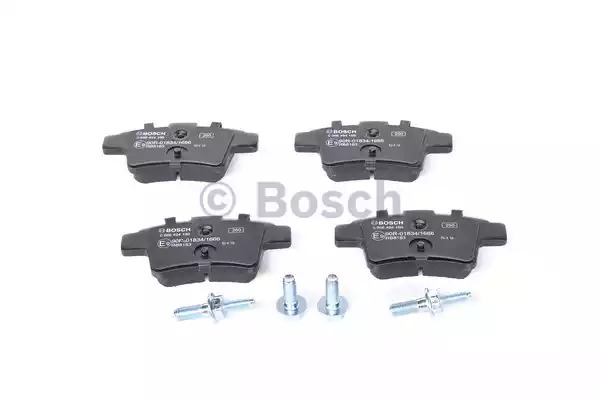 Комплект тормозных колодок BOSCH 0 986 494 199 (BP1110, E9 90R-01834/1666, 24540)