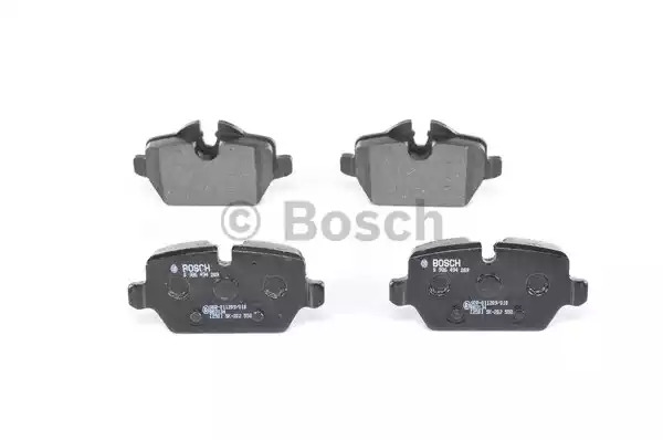 Комплект тормозных колодок BOSCH 0 986 494 269 (BP1181, E1 90R-011209/010, 23623)