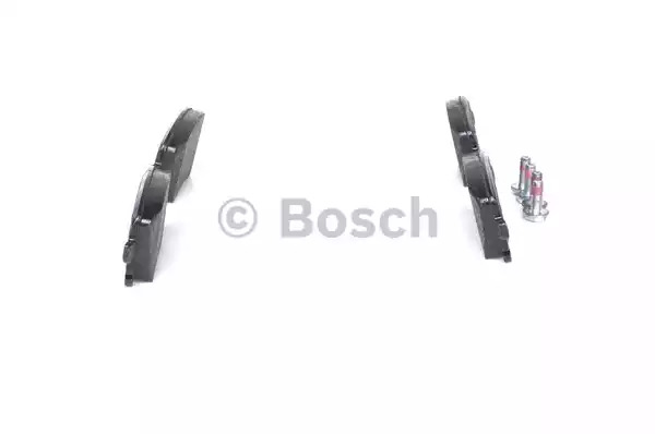 Комплект тормозных колодок BOSCH 0 986 494 303 (BP1235, E4-90R-01467/1749, 23326)