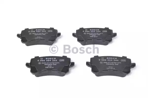 Комплект тормозных колодок BOSCH 0 986 494 344 (BP1252, E1-90R-011078/1371, 24483, 8213D1348)