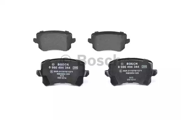 Комплект тормозных колодок BOSCH 0 986 494 344 (BP1252, E1-90R-011078/1371, 24483, 8213D1348)