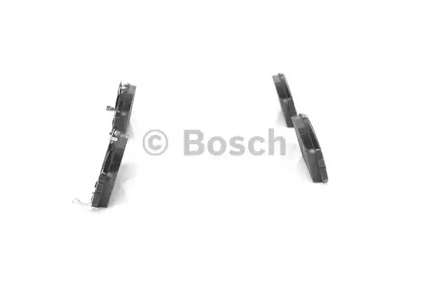 Комплект тормозных колодок BOSCH 0 986 494 422 (BP1344, E9 90R-01870/2232, 24501, 8412D129)