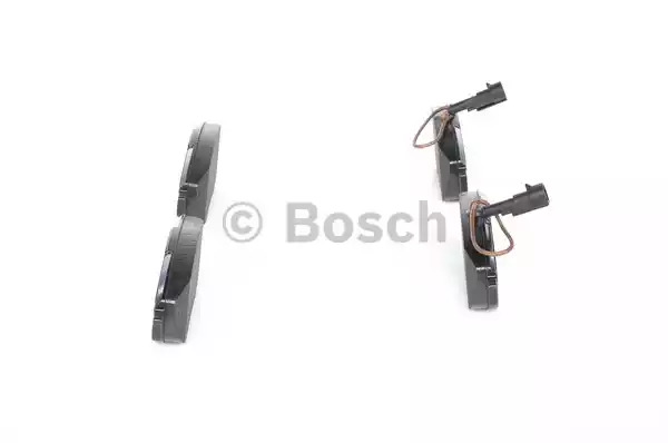 Комплект тормозных колодок BOSCH 0 986 494 464 (BP1385, E1 90R-011199/011, 23708)