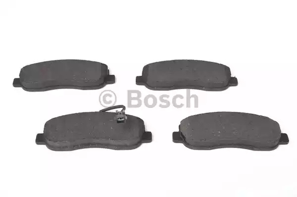 Комплект тормозных колодок BOSCH 0 986 494 498 (BP1417, E1 90R-011076/1957, 25147)