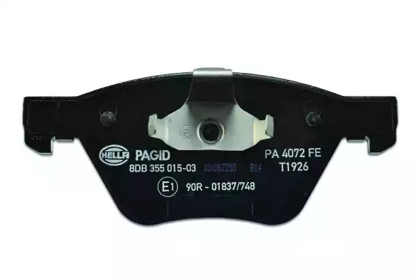 Комплект тормозных колодок HELLA PAGID 8DB 355 015-031 (T1926, 23793, 23794, 7967D1061)